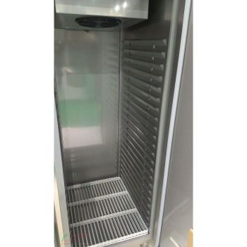 Холодильна шафа HURAKAN HKN-GX650TN INOX