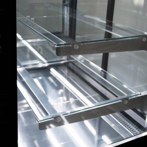 BRILLIS VTN100SY Refrigerated Pastry Display Case